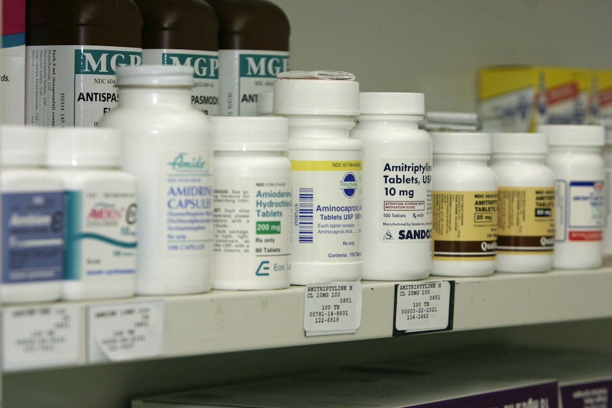 Fotografía de referencia del comercio farmacéutico.